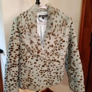 Révue Rabbit fur coat Size 4